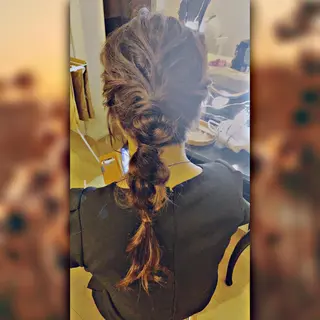 ロング ヘアアレンジ 友田 愛里華のエステ・リラクイメージ
