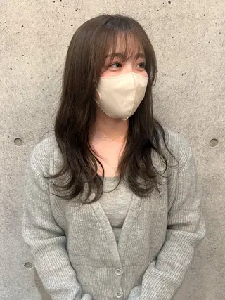 ロング カラー 宮田 凪沙のヘアスタイル