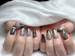 ネイル NIE NAIL Luxeのネイルデザイン