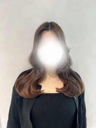 ロング レイヤーカット/艶 カラー 三浦菜々子のヘアスタイル