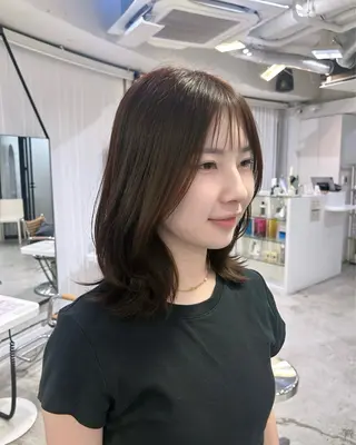 ミディアム Memories 太田美羽のヘアスタイル