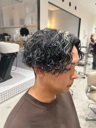 カラー パーマ メンズ 🐲ツイスパ🐲 フェード/龍のヘアスタイル