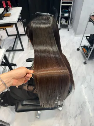 ロング 10月限定モニター 髪質改善美髪矯正のヘアスタイル