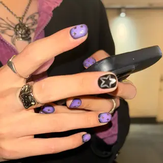 ネイル 🪐富島彩夏 /海外nail🪐のネイルデザイン