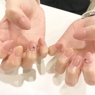 ネイル 板垣 綾乃のネイルデザイン