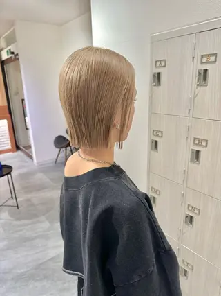 ショート カラー ツチイ リョウタのヘアスタイル