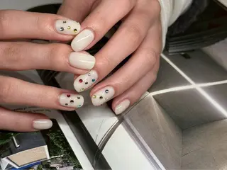 ネイル 小林 恵未佳のネイルデザイン