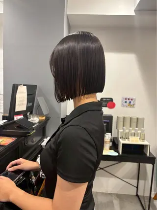 ショート カラー 紅都🫧 透明感水光カラーのヘアスタイル