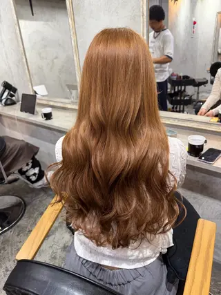ロング 横浜🦋ハイトーン 🫐シャドウルーツのヘアスタイル