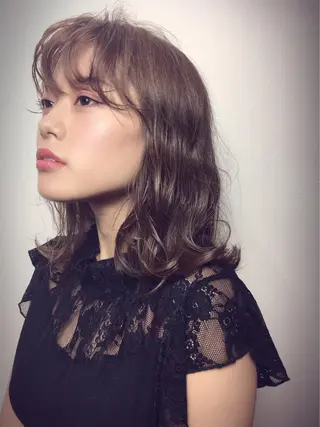 ミディアム カラー ヘアアレンジ 岩崎 克秀のヘアスタイル