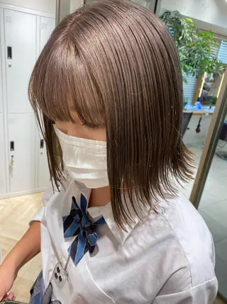 ミディアム 🐩透明感ミルクティ ーピンクニイナ🐩のヘアスタイル