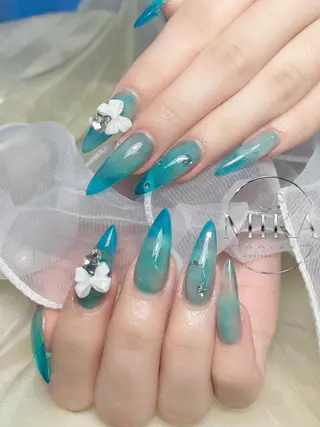 ネイル 🌱Rina🎀 Mikaのネイルデザイン