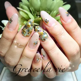 ロング ネイル Greace  la vieのネイルデザイン