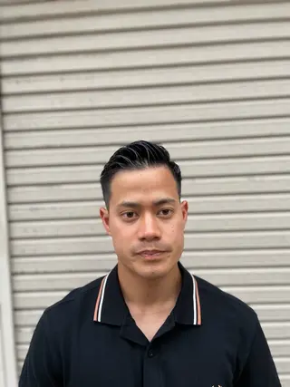 ショート 飯野 公紀のヘアスタイル