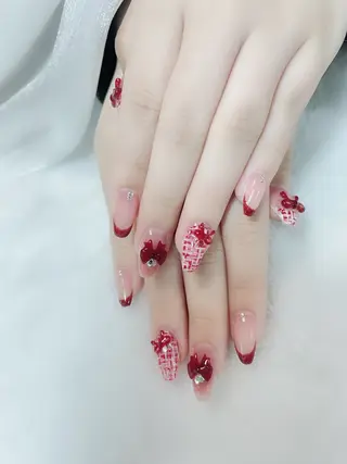 ネイル Amina nail salonのネイルデザイン