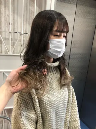 カラー white.梅田 デザインカラー🦄のヘアスタイル