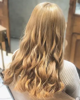 セミロング カラー ヘアアレンジ TOKI /透明感/原宿のヘアスタイル