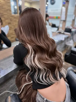 ロング カラー RIEブリーチ& エクステ特化型のヘアスタイル