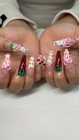 ネイル 🍓個性派ネイル🎶 /Komachi❤️のネイルデザイン