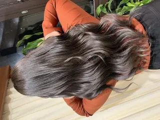 ロング カラー ハイトーン得意😍 Lumiereのヘアスタイル