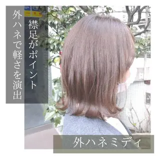 ミディアム 大通り/札幌駅 アカデミーアカウントのヘアスタイル