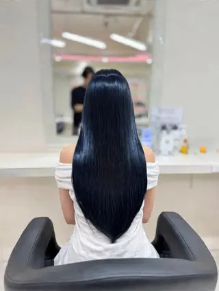 ロング 縮毛矯正× ブルーブラック/池袋のヘアスタイル