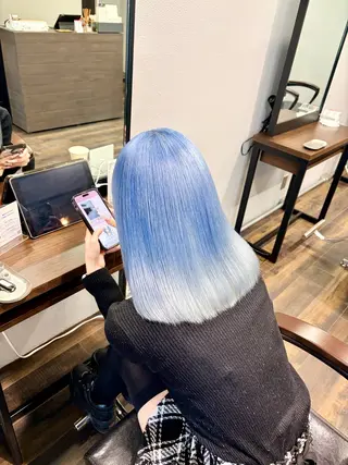 ミディアム カラー ✨ブリーチ髪質改善 ✨デザインカラーのヘアスタイル