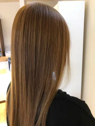 セミロング 梶谷 和希のヘアスタイル