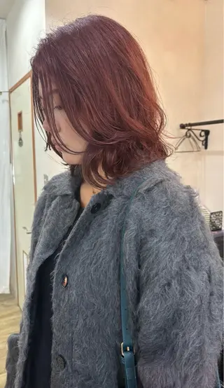 ミディアム カラー grand juteのヘアスタイル