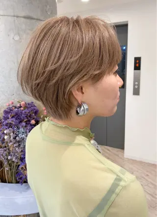 ショート ♡似合わせ ♡ハイトーン♡のヘアスタイル