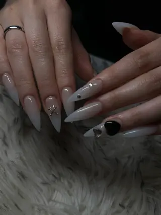 ネイル nes.nail★ AYANOのネイルデザイン