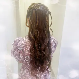 ヘアアレンジ 🎼デザインカラー ヘアメ たま🎀のヘアスタイル
