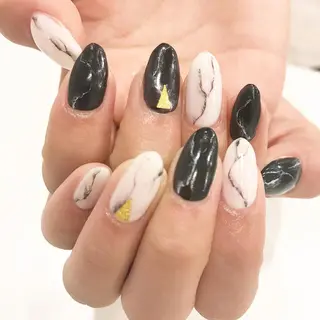 ネイル 板垣 綾乃のネイルデザイン