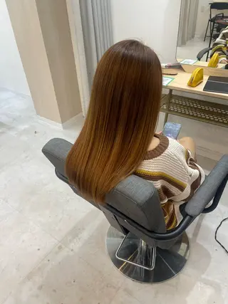 ロング ✨透明感カラー✨ 🌈艶カラー🌈のヘアスタイル