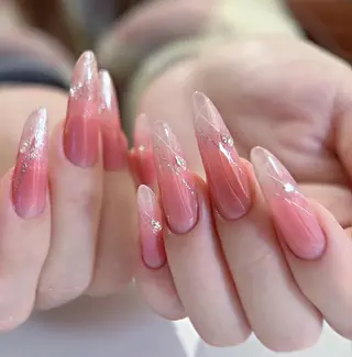 ネイル Pure&Rich Nailのネイルデザイン