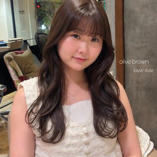 ロング カラー 顔周りレイヤー/透明 感カラー/村上陽菜乃のヘアスタイル
