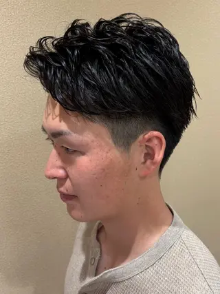 ショート 勝 愛未菜のヘアスタイル