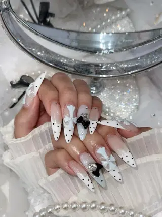 ネイル Mimi Nail_Royalのネイルデザイン