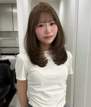 ミディアム カラー カットモデル୨୧大阪 梅田タカシマリナ♡のヘアスタイル