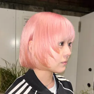 ショート カラー ツヤ髪ハイトーン ×レイヤー🌝リオのヘアスタイル