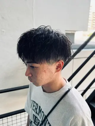ショート パーマ 山下 徹のヘアスタイル