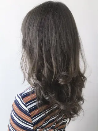 セミロング 前髪の割れ癖を治す プロ✂️ヒロのヘアスタイル
