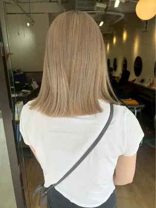 ミディアム カラー LUCK ユナのヘアスタイル