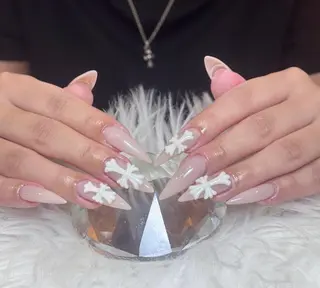 ネイル Anmi Nail 新宿のネイルデザイン