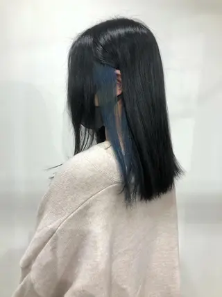 カラー white.梅田 デザインカラー🦄のヘアスタイル