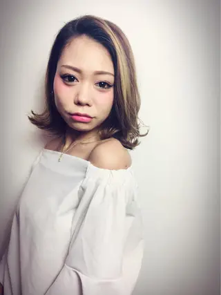 ミディアム カラー ヘアアレンジ 岩崎 克秀のヘアスタイル