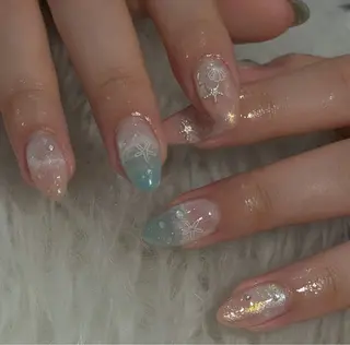 ネイル LAVISH nanamiのネイルデザイン