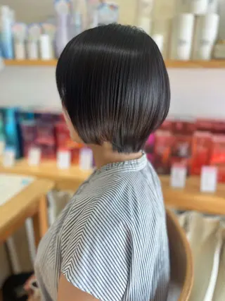ショート merc.🐑🤍 山口夏希のヘアスタイル