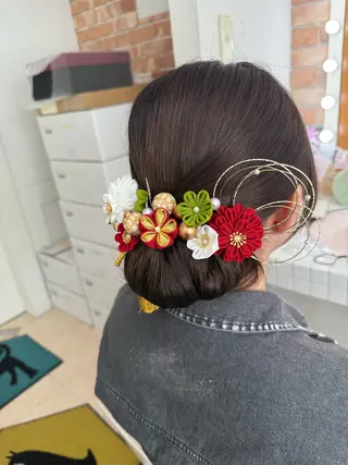 セミロング ヘアアレンジ 今雪 聡美のヘアスタイル