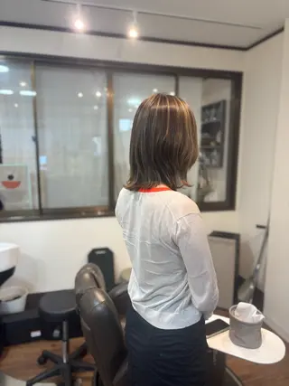 ミディアム 池岡 洋子のヘアスタイル
